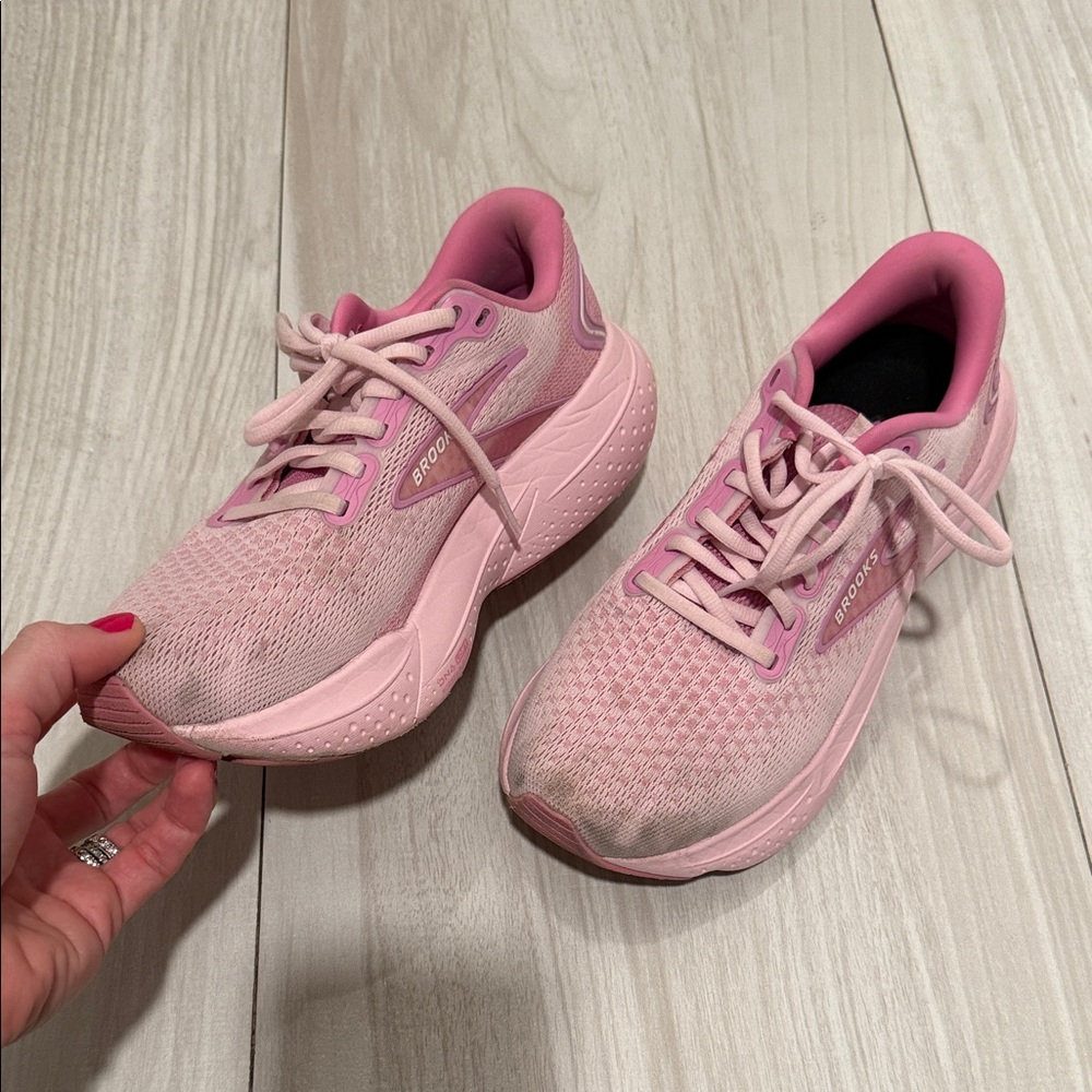 Brooks Glycerin Women's Light Pink Athletic Shoes